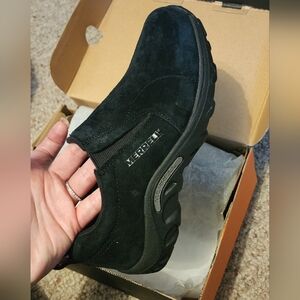 NIB Kids Merrell hiking moc's